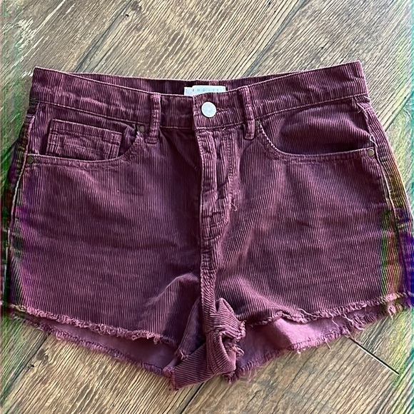 Kendall Kylie Burgundy Shorts - Picture 9 of 9